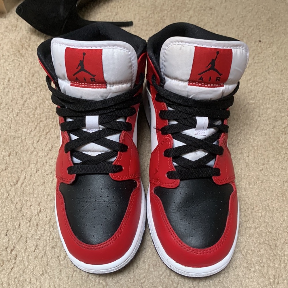 Chicago Jordan 1s